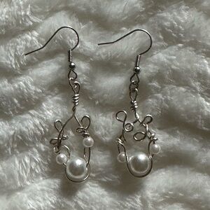 Dangle earrings